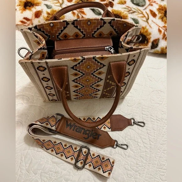 Wrangler Tan and Brown Geometric Tote - Picture 2 of 5